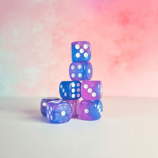 Lot de 8 dés 6 faces de 12mm avec points