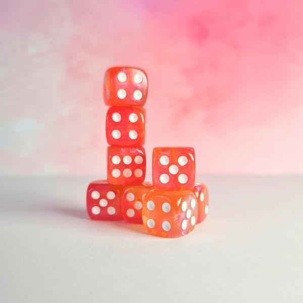 Lot de 8 dés 6 faces de 12mm avec points